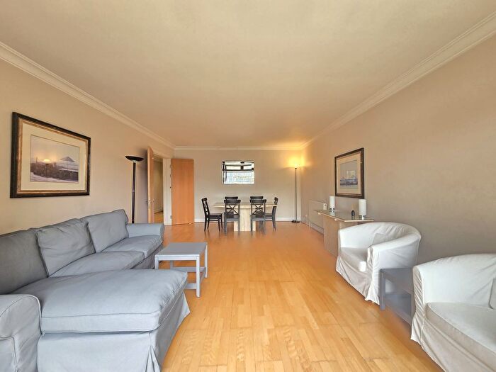 2 Bedroom Flat To Rent In St Katherine's Dock, Thomas More Street, London, E1W