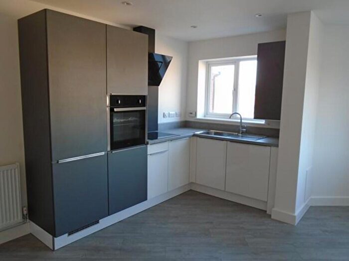 1 Bedroom Apartment To Rent In Lilac Grove, Auckley, DN9