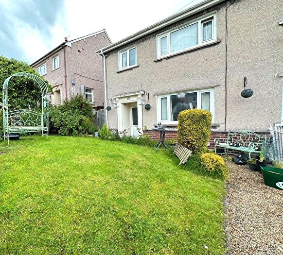 3 Bedroom Semi Detached House For Sale In Maes Lygan, Holywell, Clwyd, CH8