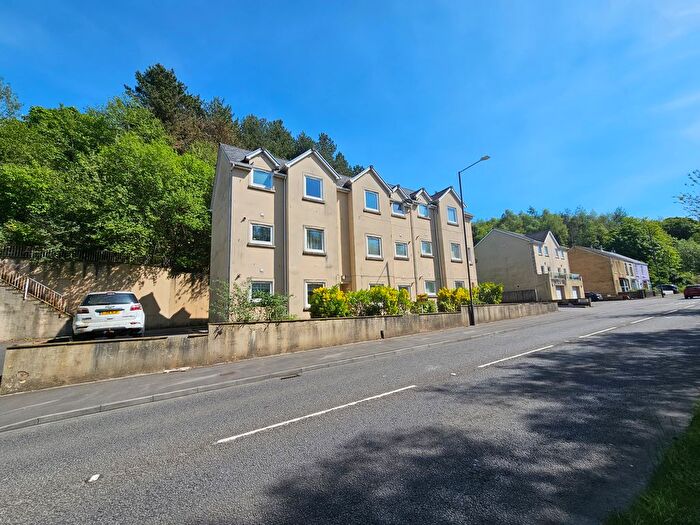 1 Bedroom Flat To Rent In Foxhole Road, Swansea, SA1