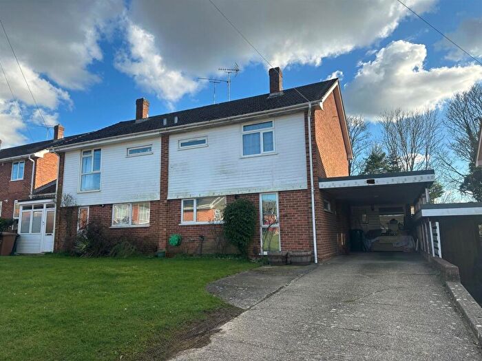 3 Bedroom Semi-Detached House To Rent In Beresford Close, Andover, SP10