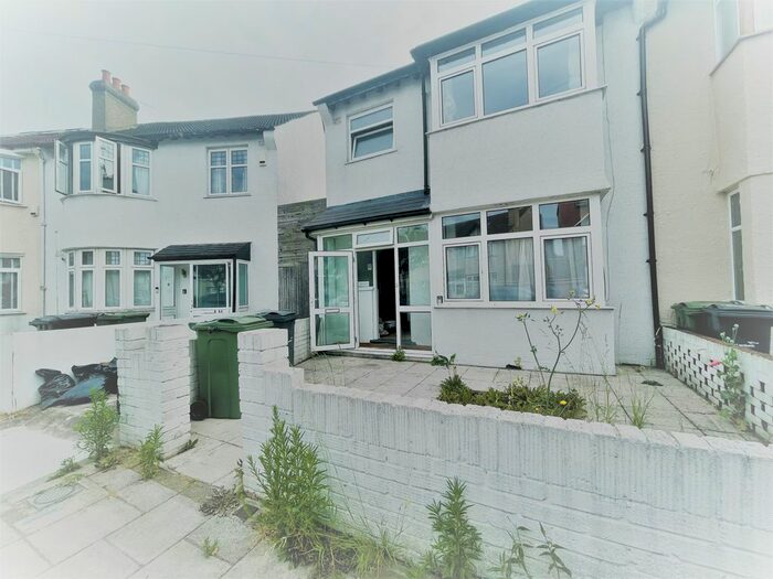 3 Bedroom Terraced House To Rent In Aberfoyle Road, London, SW16