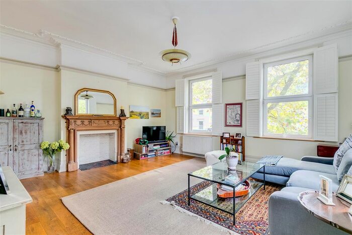 4 Bedroom Flat To Rent In Chiswick High Road, Chiswick, London, W4