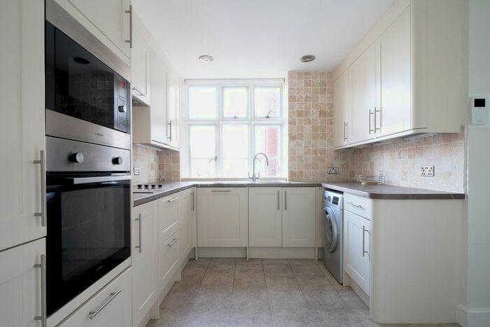 2 Bedroom Flat To Rent In Chesterfield Gardens, London, W1J