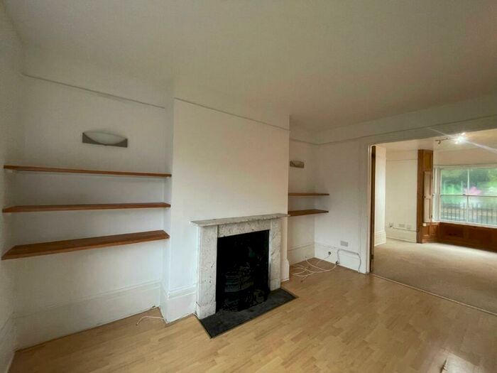 1 Bedroom Flat To Rent In Upper Lewes Road, Brighton, BN2