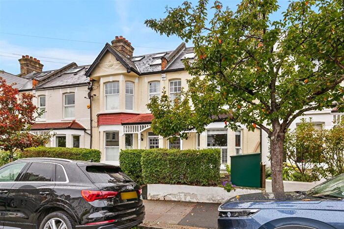 4 Bedroom Property For Sale In Astonville Street, London, SW18