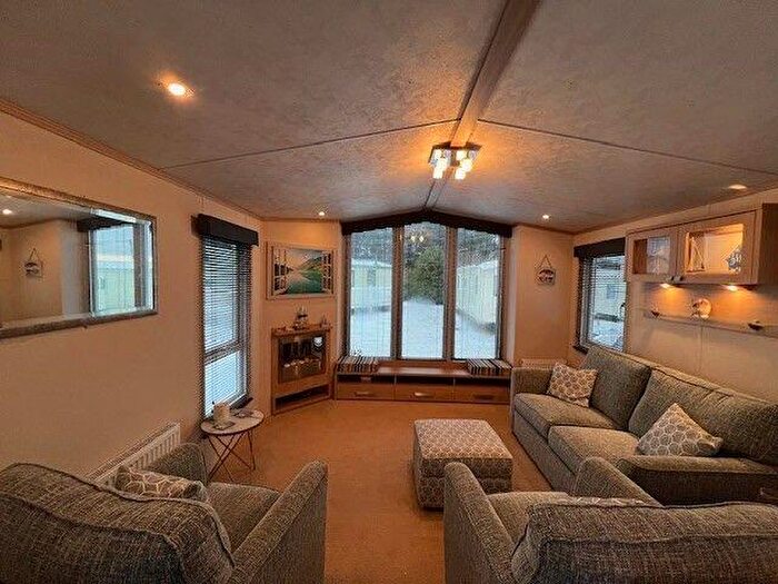 2 Bedroom Caravan For Sale In Hemsby, Great Yarmouth, NR29