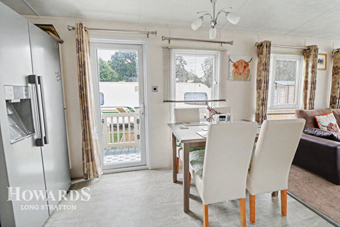 2 Bedroom Park Home For Sale In Main Road, Wortwell, IP20