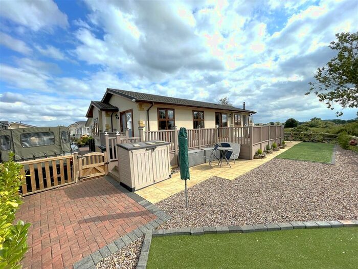 3 Bedroom Park Home For Sale In Upper Pendock, Malvern, WR13