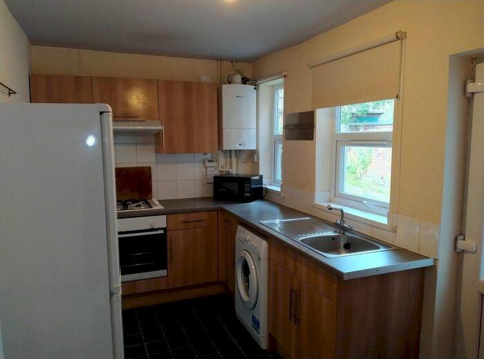 3 Bedroom Terraced House To Rent In Wilkinson Avenue, Beeston, NG9