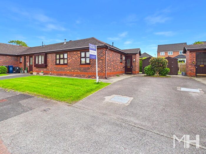 2 Bedroom Semi-Detached Bungalow For Sale In Crownlee, Penwortham, Preston, PR1