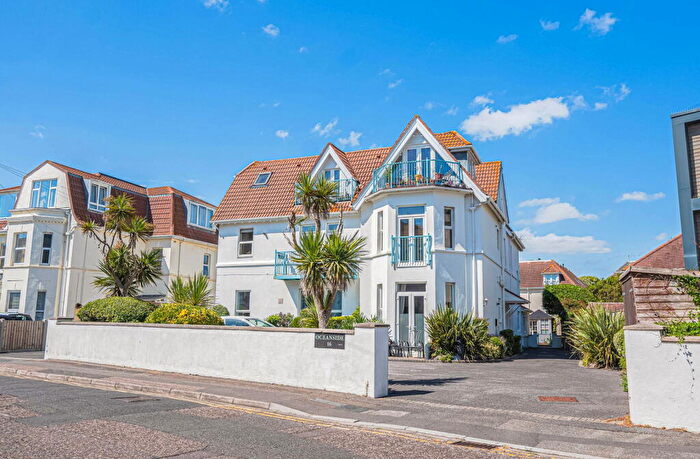 2 Bedroom Flat To Rent In St. Catherines Road, Southbourne, Bournemouth, Dorset, BH6