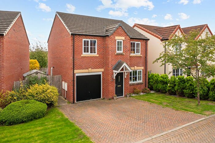4 Bedroom Detached House For Sale In Winterburn Close, Harrogate, HG3