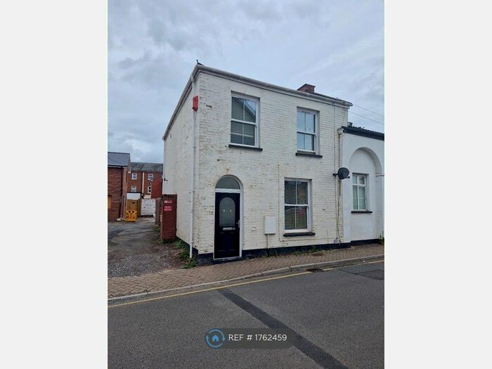 3 Bedroom Terraced House To Rent In South Street, Frieze Hill, Taunton, TA1