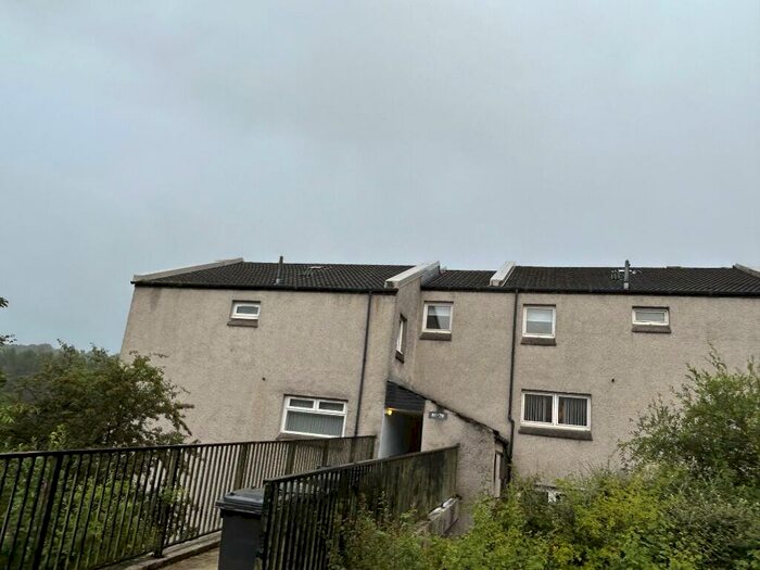 2 Bedroom Maisonette To Rent In The Auld Road, Cumbernauld Village, Cumbernauld, G67
