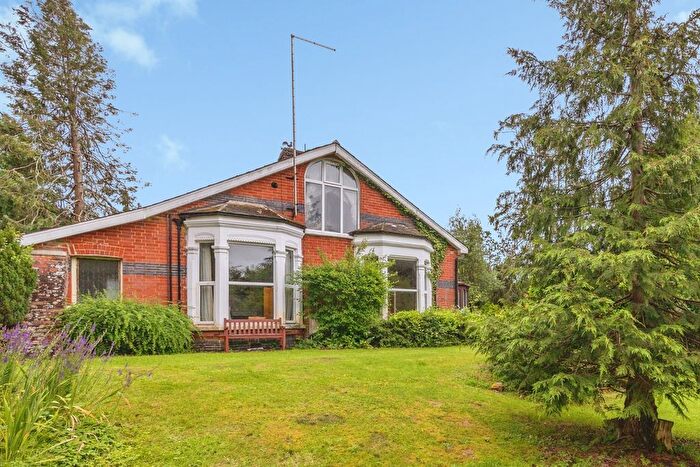 3 Bedroom Bungalow For Sale In Silvester Road, Waterlooville, Hampshire, PO8