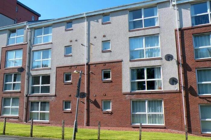 2 Bedroom Flat To Rent In Eaglesham Court, Hairmyres, East Kilbride, South Lanarkshire, G75