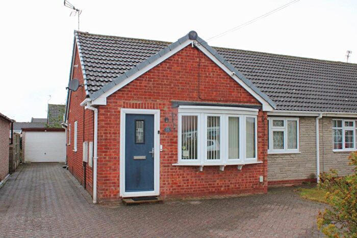 3 Bedroom Semi-Detached Bungalow For Sale In Kent Drive, Hibaldstow, DN20