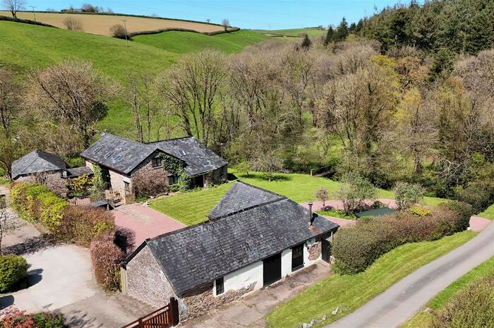 5 Bedroom Barn Conversion For Sale In Huntshaw, Torrington, EX38