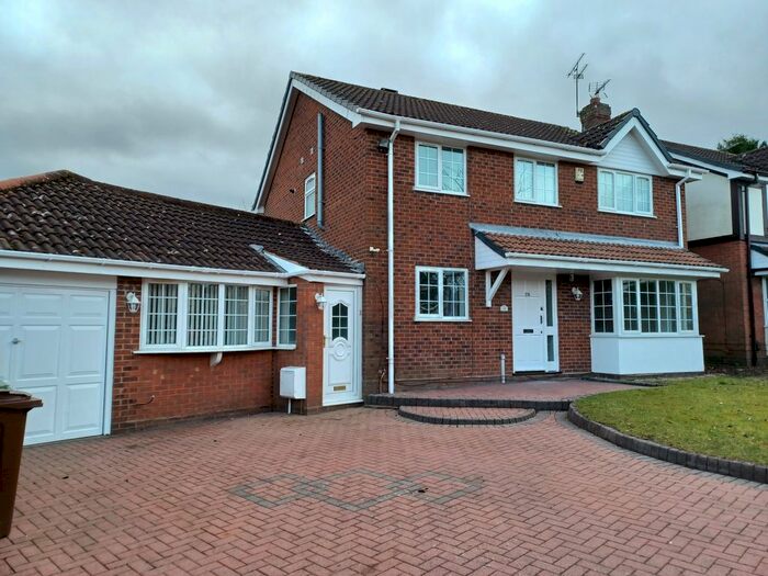 4 Bedroom Detached House To Rent In Whitford Drive, Shirley, Solihull, West Midlands B90
