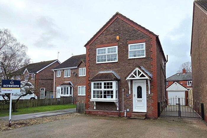 3 Bedroom Detached House For Sale In Carrfields, Goole, DN14