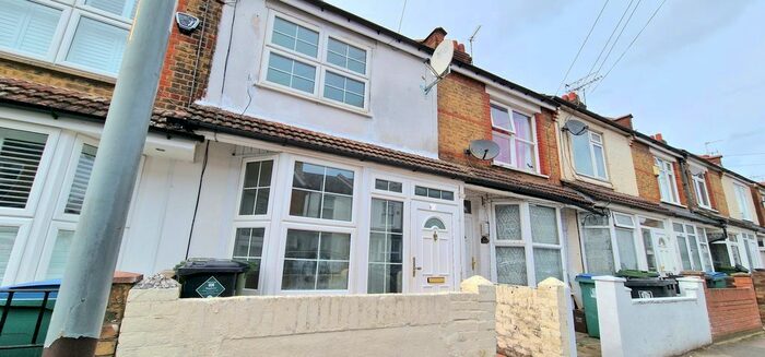 3 Bedroom Property To Rent In Chester Road, Watford, WD18