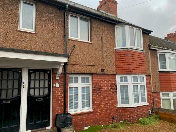 1 Bedroom Flat To Rent In Ladysmith Road, Brighton, BN2