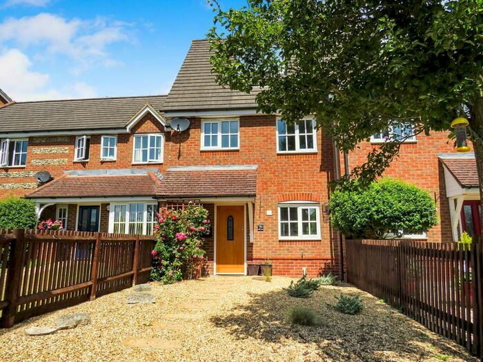 3 Bedroom Town House To Rent In Berry Way, Andover, SP10