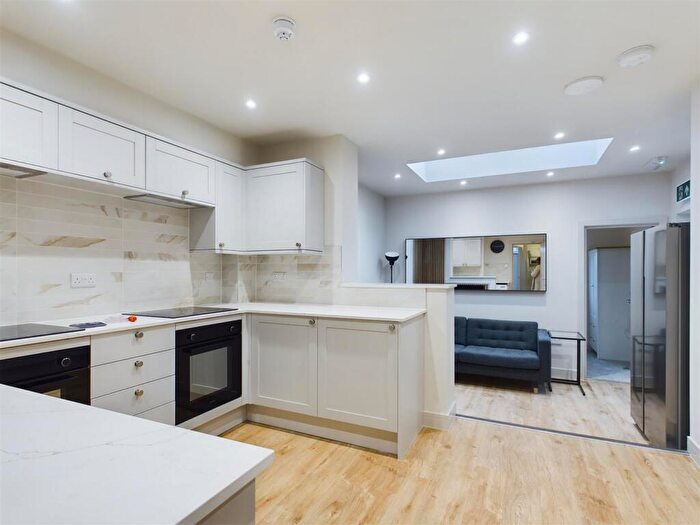 6 Bedroom End Of Terrace House To Rent In Filton Avenue, Filton, BS34