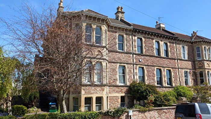 3 Bedroom Flat To Rent In Hughenden Road Fff – Ref:, BS8