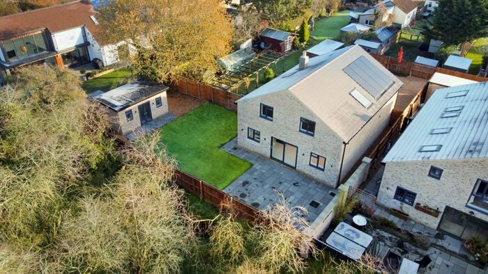 5 Bedroom Detached House For Sale In West Drive, Highfields Caldecote, Cambridge, CB23