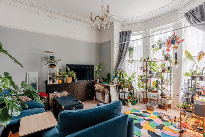 1 Bedroom Flat For Sale In Elmgrove Road, Redland, Bristol, BS6