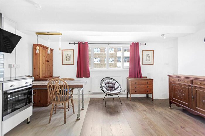 1 Bedroom Apartment To Rent In Amhurst Road, Hackney, London, E8