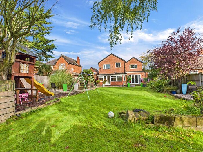 4 Bedroom Detached House For Sale In Field Lane, Chaddesden, DE21