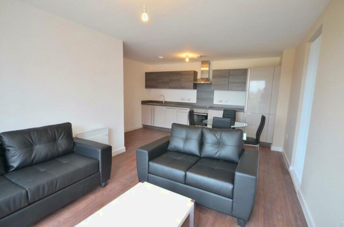 3 Bedroom Apartment To Rent In The Riley Building, Derwent Street, Salford, M5