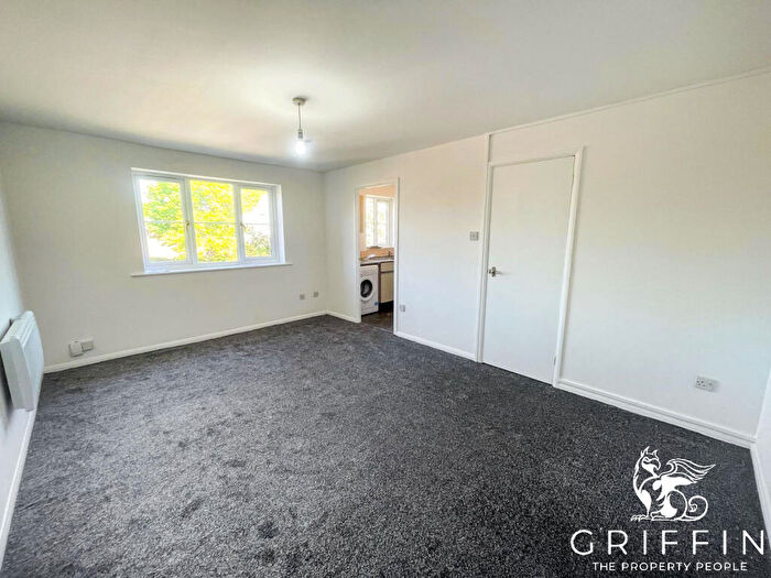 Studio To Rent In Conway Gardens, Grays, RM17