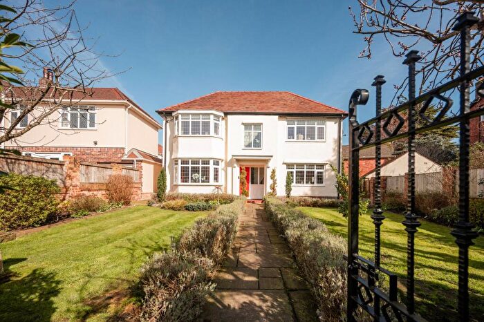 3 Bedroom Detached House For Sale In Park Road, Southport, PR9