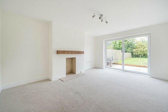 2 Bedroom Bungalow To Rent In Bettertons Close, Fairford, Gloucestershire, GL7