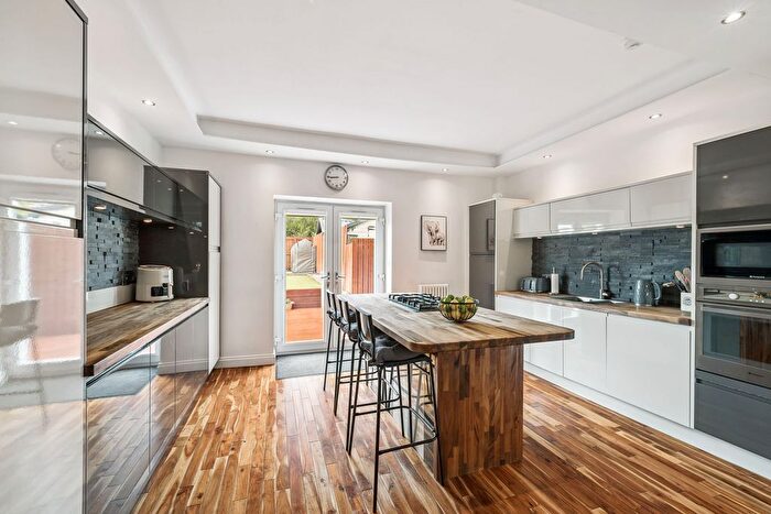2 Bedroom Cottage For Sale In Albyn Cottages, Broxburn, EH52