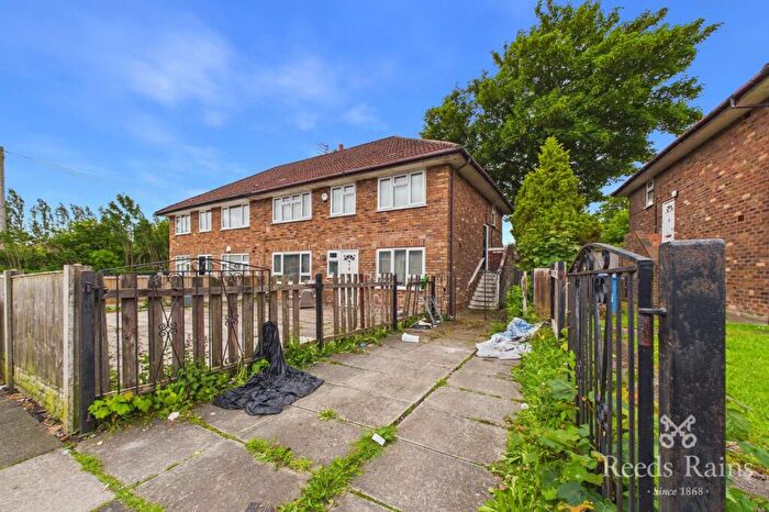 2 Bedroom Apartment For Sale In Elizabeth Road, Huyton, Liverpool, Merseyside, L36