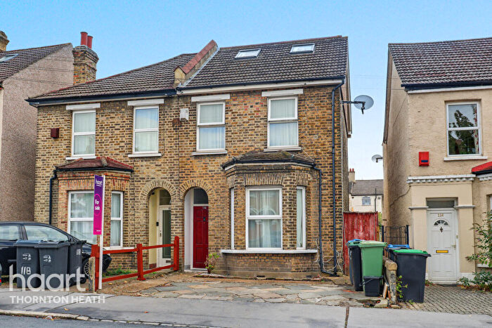 5 Bedroom Semi-Detached House For Sale In Moffat Road, Thornton Heath, CR7