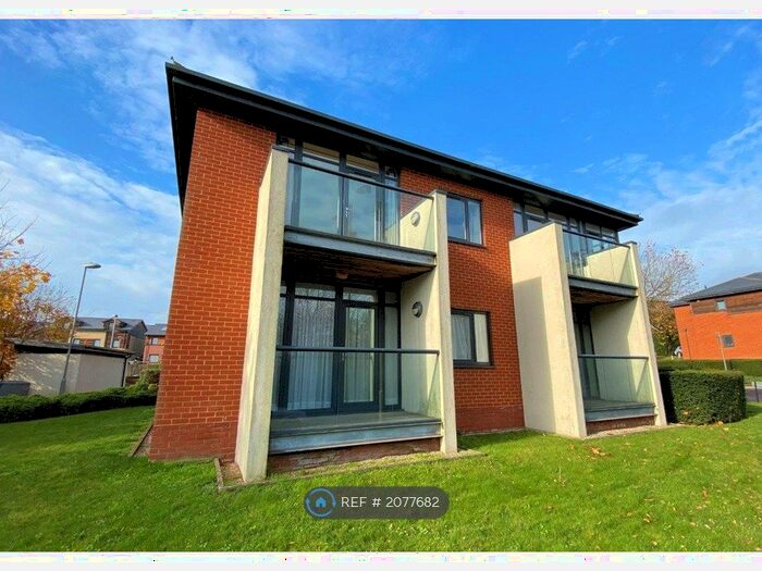 1 Bedroom Flat To Rent In Edgar House, London, NW7