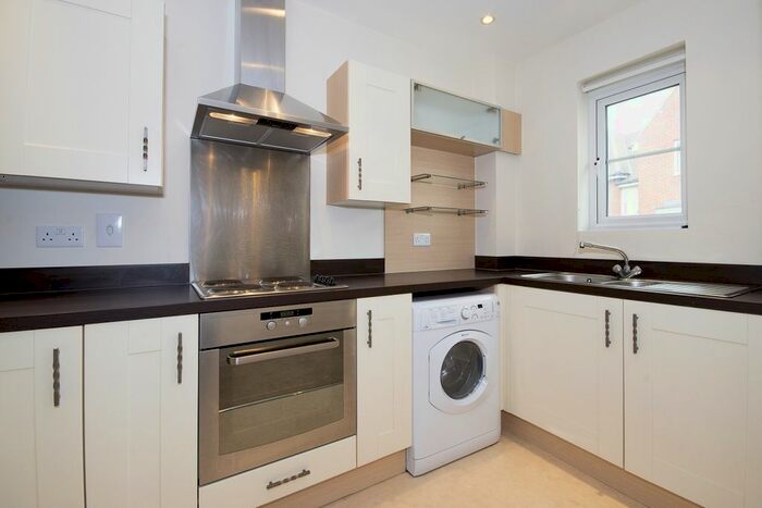 1 Bedroom Flat To Rent In Thames View, Abingdon, OX14