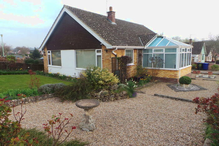 3 Bedroom Bungalow To Rent In Abbot Road, Bury St. Edmunds, Suffolk, England, IP33