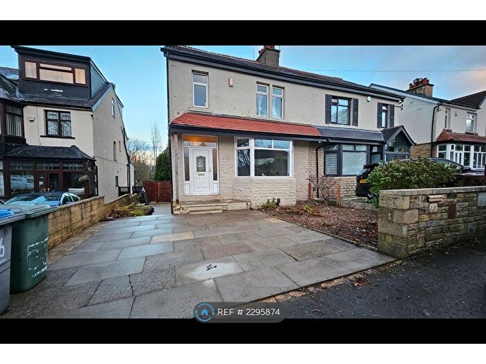 4 Bedroom Semi-Detached House To Rent In Bingley Road, Bradford, BD9