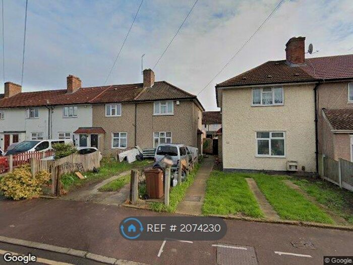 3 Bedroom Semi-Detached House To Rent In Comyns Road, Dagenham, RM9