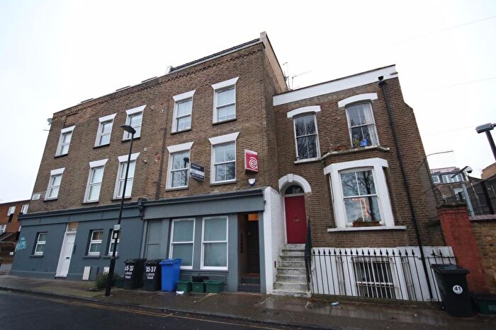 1 Bedroom Flat To Rent In Lough Road, Islington, N7