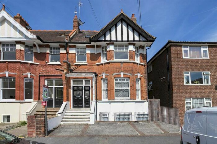 1 Bedroom Flat To Rent In Connaught Avenue, London, E4