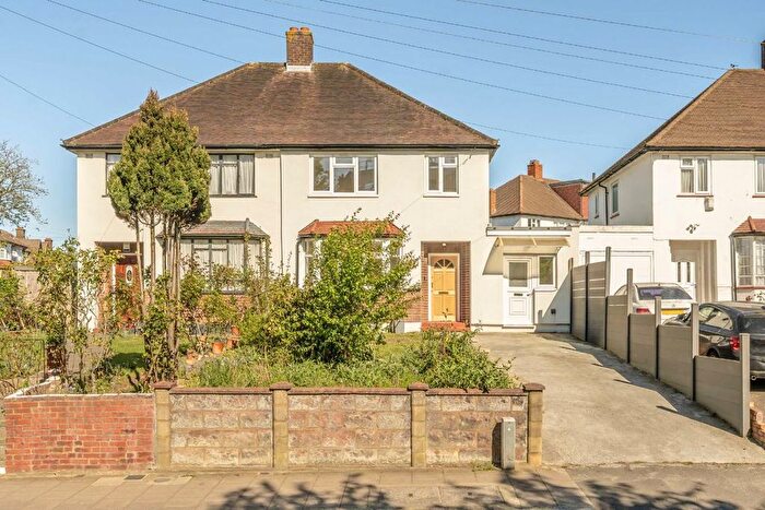 Studio To Rent In Leigham Court Road, Streatham, SW16