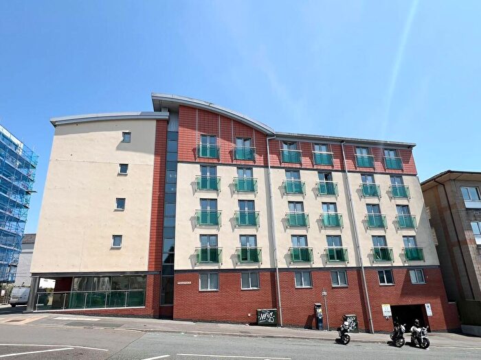 Studio To Rent In Regent Street, PL4